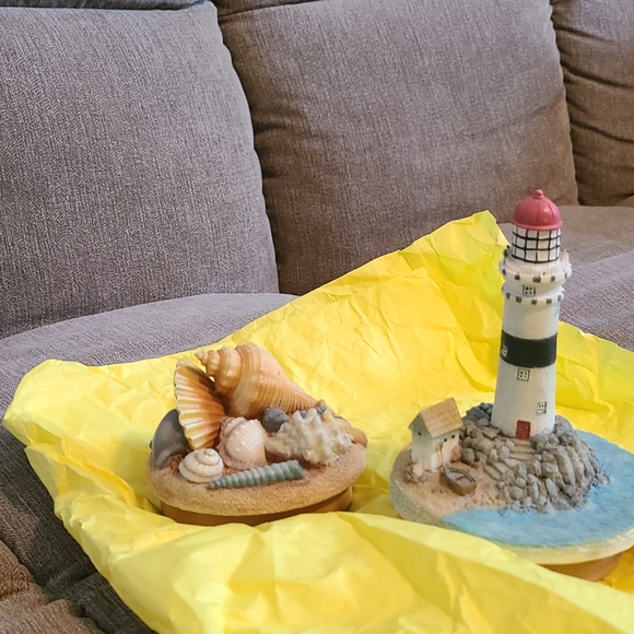 2 Yankee Candle Toppers - Picture 5 of 7